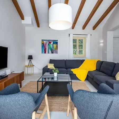 Valffiorita Villa *