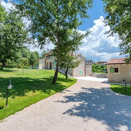 Valffiorita Villa Pazin