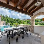 Villa Valffiorita By Briskva *